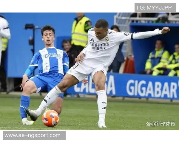 韦伯解读桑切斯红牌事件称抬腿踢姆伯莫属鲁莽行为