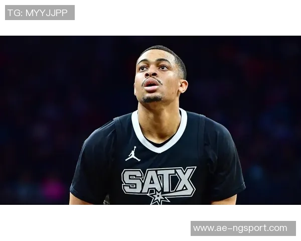 凯尔登约翰逊表现平平12分1板1助外线手感不佳三分球未能命中